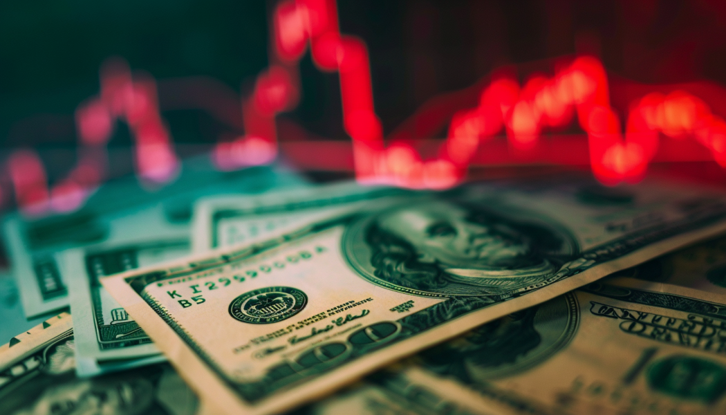 Cómo la fluctuación del dólar impacta tus decisiones financieras